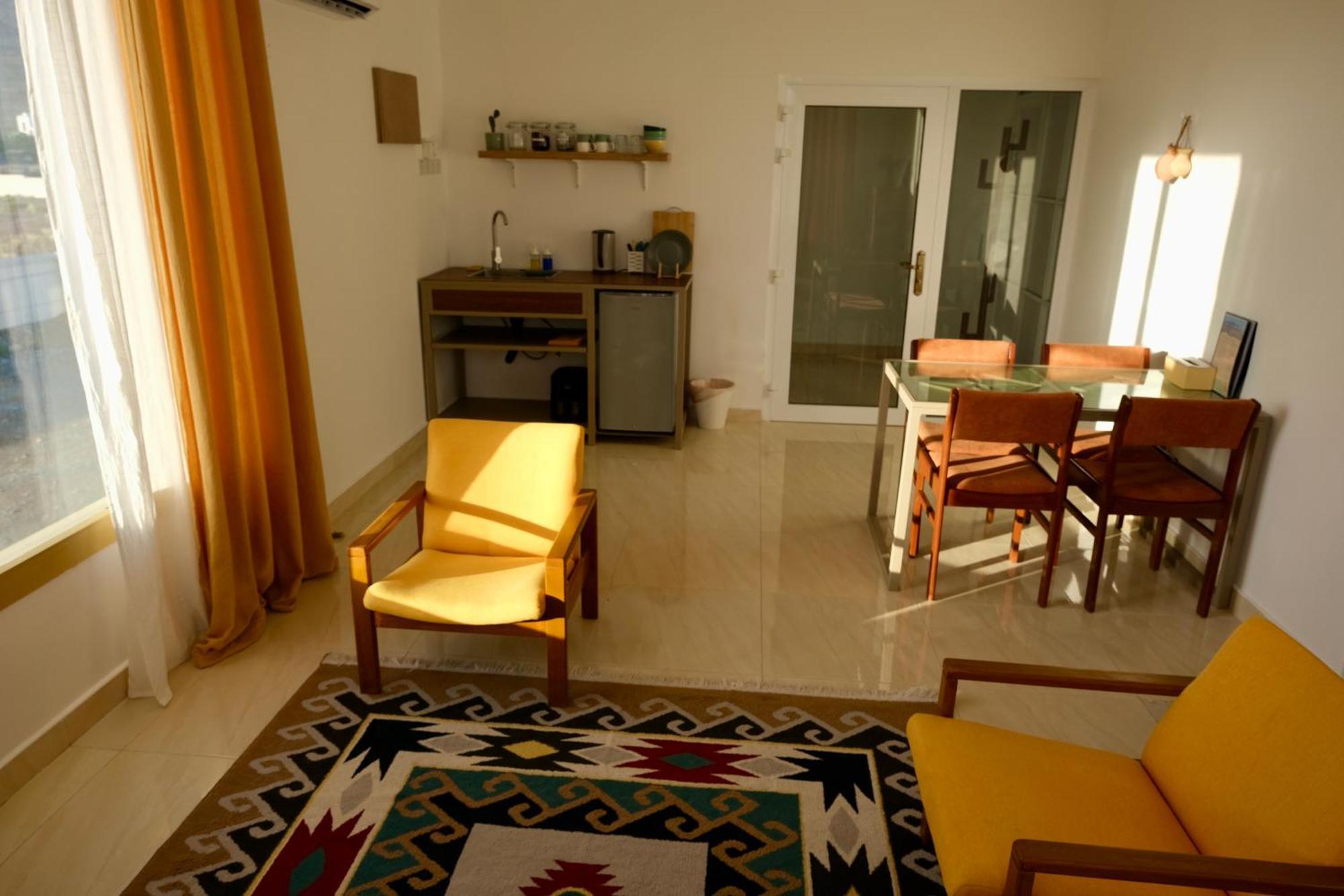 Al Rawnaq Apartment
